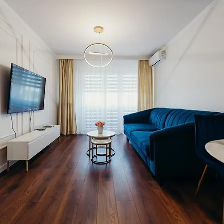 3 Bedrooms Premium Bella Blue For 8 Guests With Ac And Free Out Side Parking Rzeszów