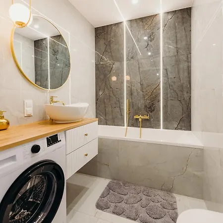 3 Bedrooms Premium Bella Blue For 8 Guests With Ac And Free Out Side Parking