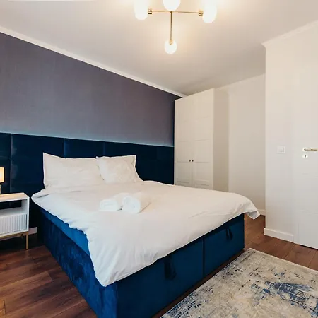 Lejlighed 3 Bedrooms Premium Bella Blue For 8 Guests With Ac And Free Out Side Parking Rzeszów