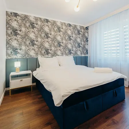 3 Bedrooms Premium Bella Blue For 6 Guests With Ac And Free Out Side Parking Апартаменты