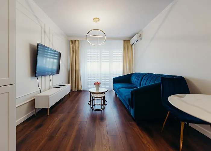 3 Bedrooms Premium Bella Blue For 6 Guests With Ac And Free Out Side Parking Rzeszów