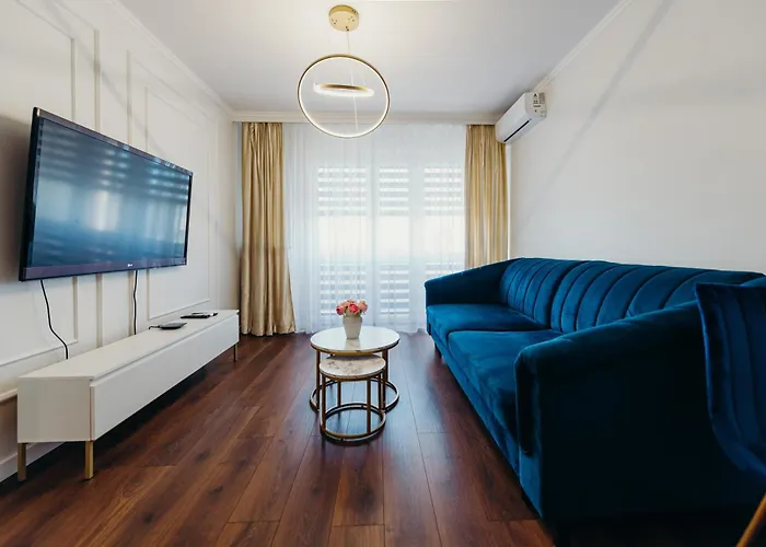 3 Bedrooms Premium Bella Blue For 6 Guests With Ac And Free Out Side Parking