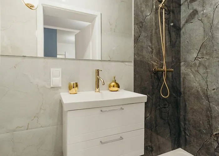 Apartman 3 Bedrooms Premium Bella Blue For 6 Guests With Ac And Free Out Side Parking Rzeszów