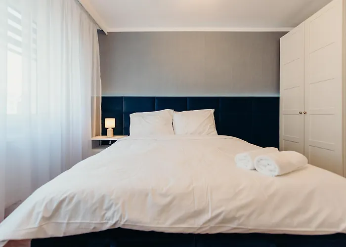 3 Bedrooms Premium Bella Blue For 6 Guests With Ac And Free Out Side Parking Apartman Rzeszów